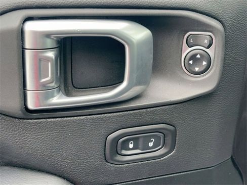 Used 2020 Jeep Wrangler Unlimited Rubicon image 15