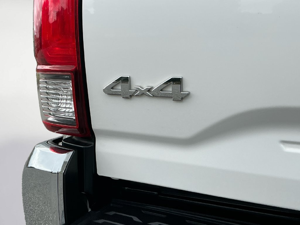 Used 2022 Toyota Tacoma SR5 AWD/4WD image 19