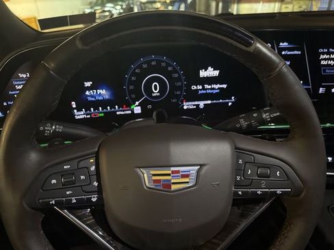 Used 2023 Cadillac Escalade ESV Premium Luxury image 22