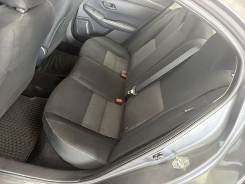 Used 2025 Nissan Sentra SV w/ All-Weather Package FWD image 11