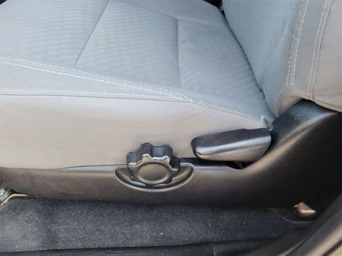 Used 2021 Toyota Tacoma SR w/ SR Convenience Package image 14