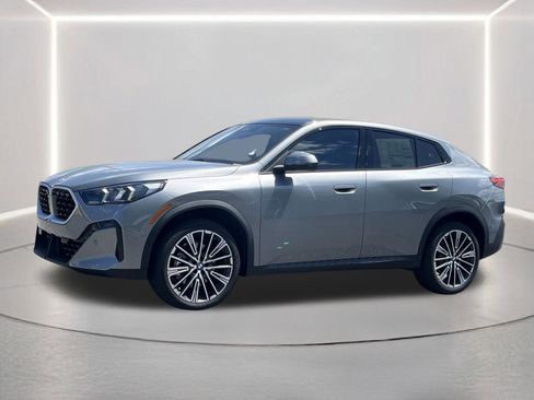 New 2026 BMW X2 xDrive28i w/ Convenience Package image 23