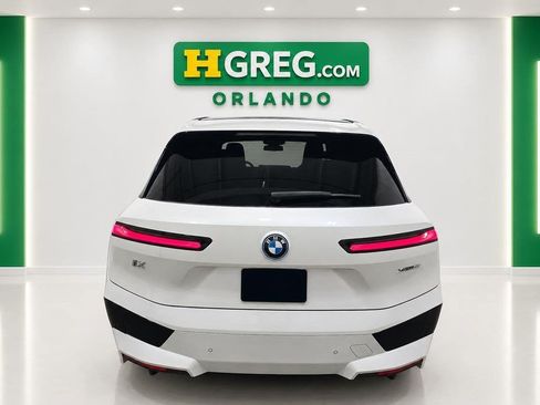 Used 2023 BMW iX xDrive50 w/ Premium Package AWD/4WD image 4