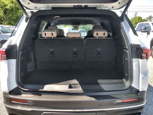 Used 2026 Buick Enclave Preferred w/ Power Package FWD image 26