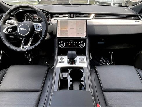 New 2026 Jaguar F-PACE R-Dynamic S image 5