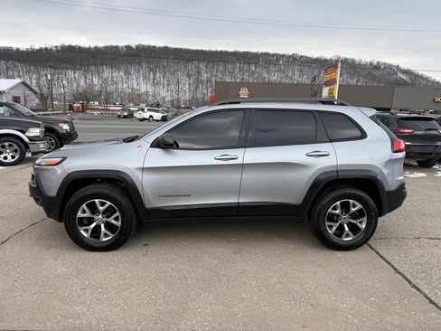 Used 2014 Jeep Cherokee Trailhawk image 4