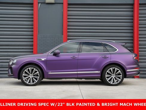 Used 2021 Bentley Bentayga V8 image 2