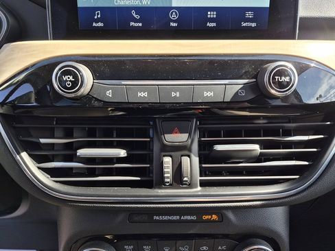 Used 2022 Ford Escape Titanium w/ Titanium Elite Package image 22