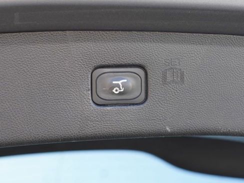 Used 2024 Ford Edge Titanium image 40