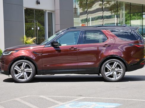 New 2026 Land Rover Discovery Limited Edition AWD/4WD image 2