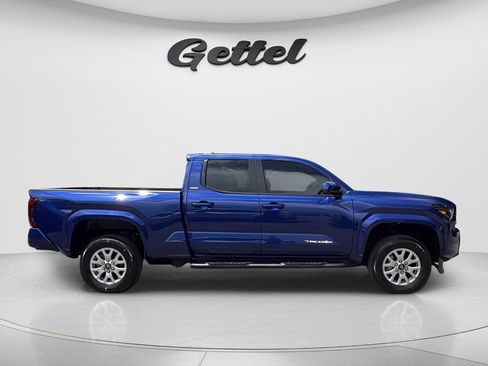 Used 2025 Toyota Tacoma SR5 RWD image 4