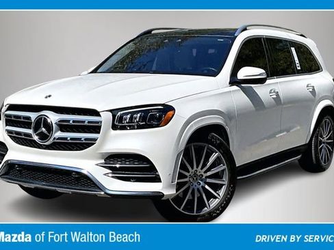 Used 2023 Mercedes-Benz GLS 580 4MATIC image 2