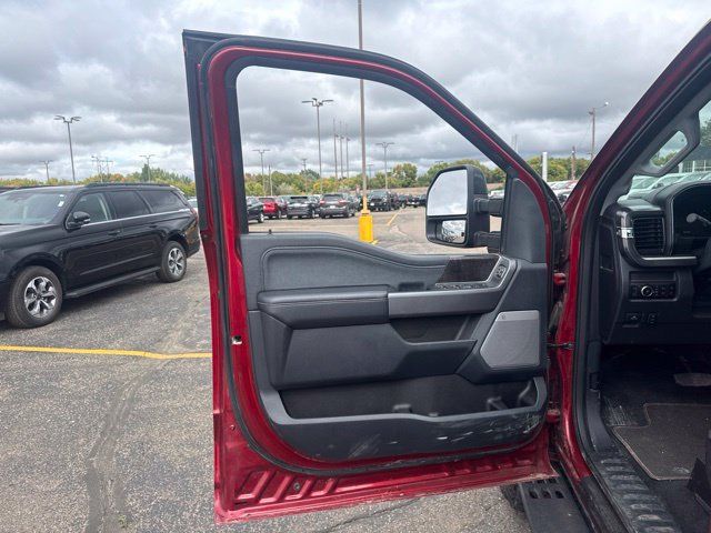 Used 2025 Ford F250 Lariat w/ Tremor Off-Road Package AWD/4WD image 18