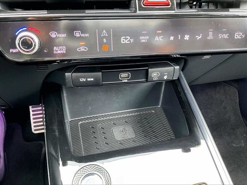 Used 2024 Kia Niro Wave FWD image 26