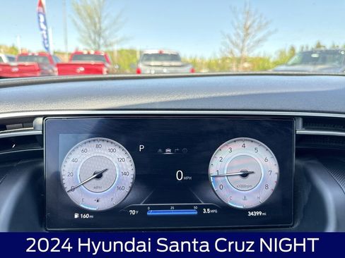 Used 2024 Hyundai Santa Cruz Night AWD/4WD image 11