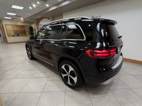 Certified 2025 Mercedes-Benz GLB 250 image 3