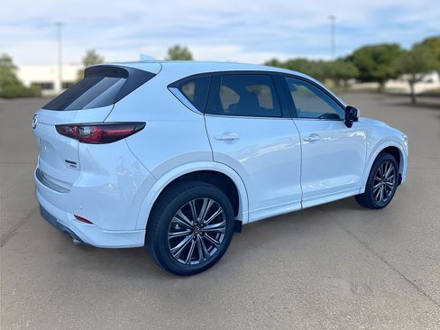 Certified 2025 MAZDA CX-5 Signature image 8