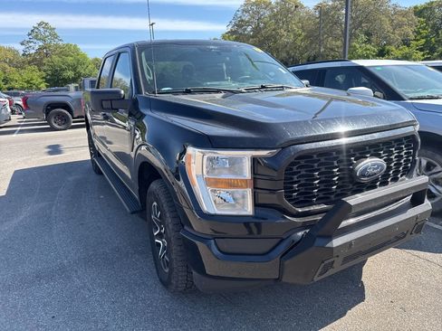 Used 2022 Ford F150 XL w/ STX Appearance Package image 3