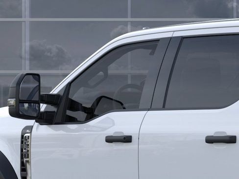 New 2026 Ford F550 4x4 Crew Cab image 20