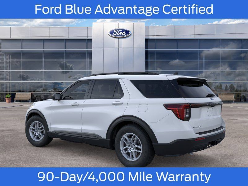 Used 2026 Ford Explorer Active AWD/4WD image 5