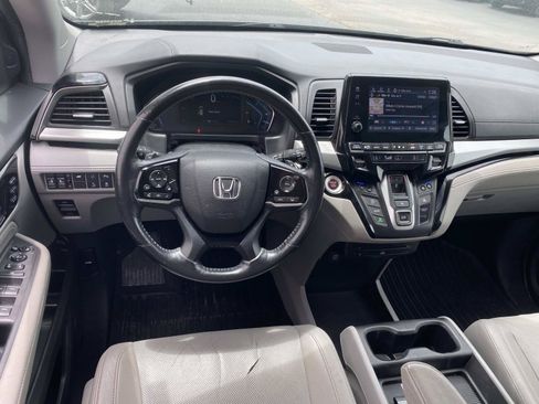 Used 2018 Honda Odyssey Elite image 16