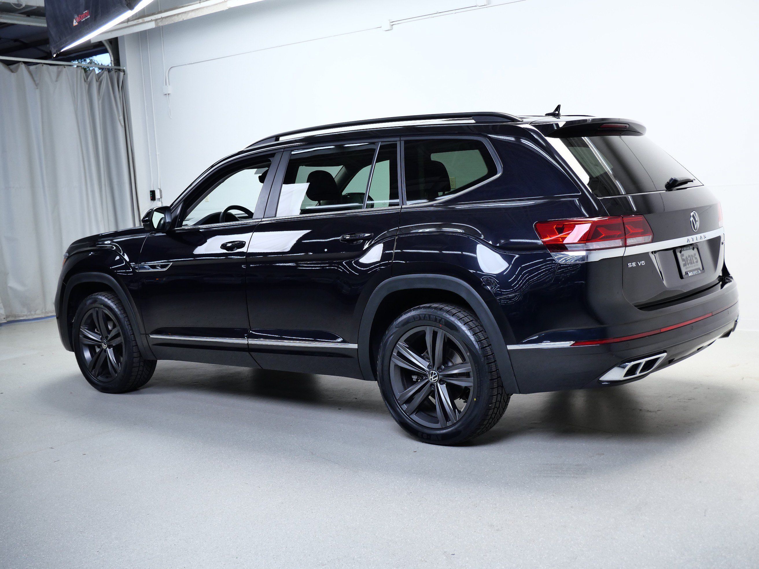 Used 2021 Volkswagen Atlas SE AWD/4WD image 11