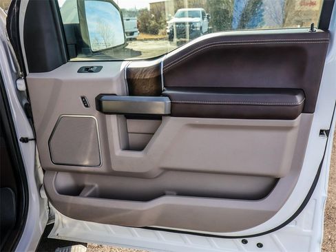 Used 2019 Ford F150 Limited image 21