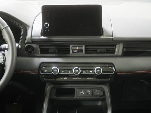 Certified 2025 Honda Pilot TrailSport image 26