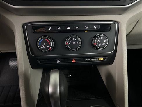 Used 2022 Volkswagen Atlas SE image 17