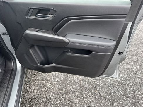 Used 2024 Chevrolet Colorado LT w/ LT Convenience Package image 12