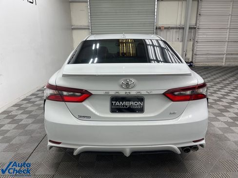 Used 2024 Toyota Camry SE image 9