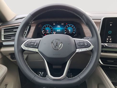 New 2025 Volkswagen Atlas SEL image 21