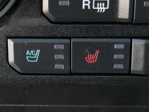 Used 2017 Ford F250 Lariat w/ Lariat Ultimate Package image 56