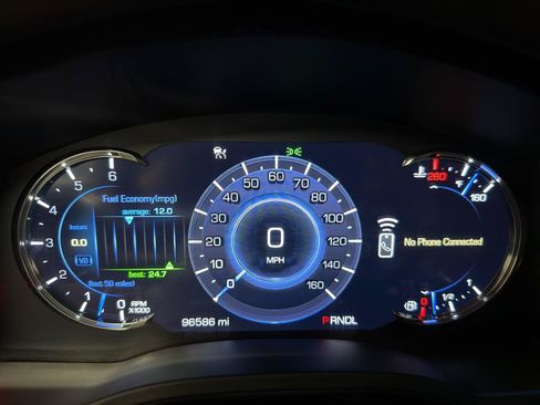 Used 2017 Cadillac Escalade Premium Luxury AWD/4WD image 19