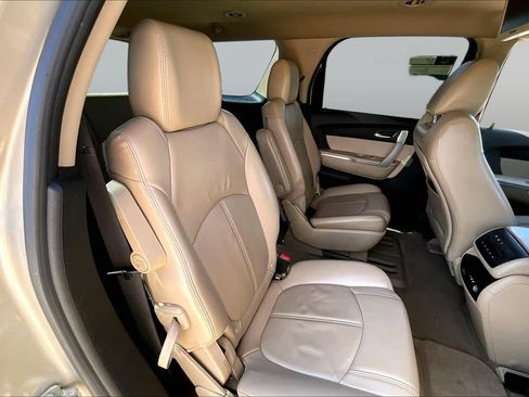 Used 2011 GMC Acadia SLT FWD image 18