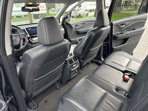 Used 2016 Honda Pilot Touring image 32
