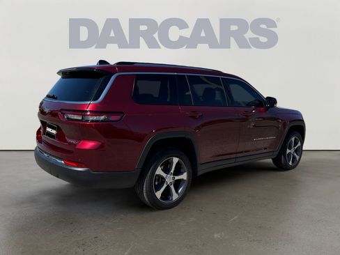 Used 2023 Jeep Grand Cherokee L Limited w/ Luxury Tech Group II image 7