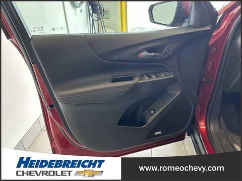 Certified 2024 Chevrolet Equinox RS w/ RS Leather Package AWD/4WD image 10