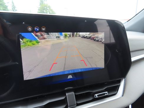 New 2025 Chevrolet Equinox LT w/ Convenience Package II image 29