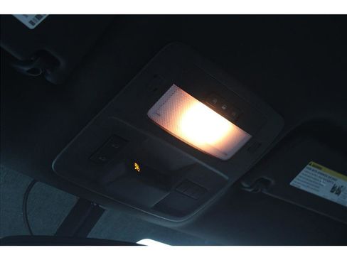 Used 2010 Chevrolet Camaro SS image 23