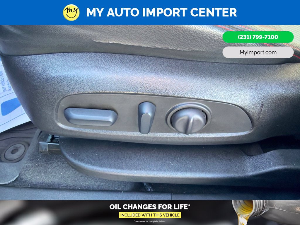 Used 2023 Chevrolet Equinox RS w/ LPO, Floor Liner Package AWD/4WD image 13