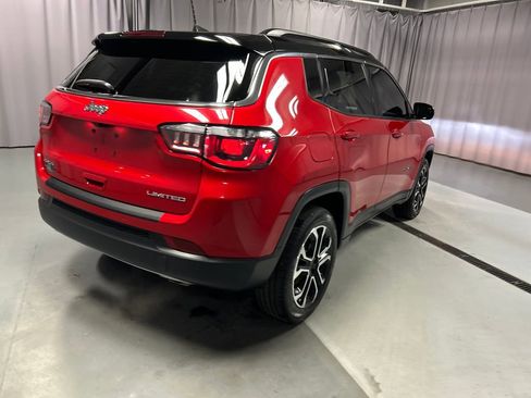 Used 2023 Jeep Compass Limited AWD/4WD image 7