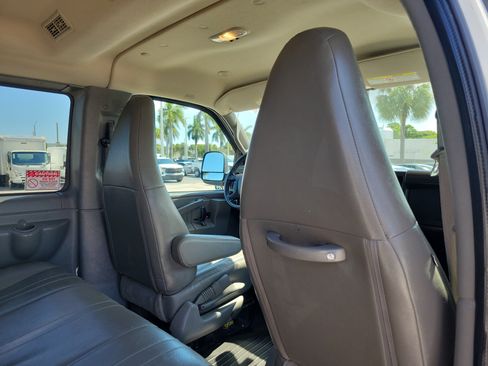 Used 2023 Chevrolet Express 3500 LS RWD image 11