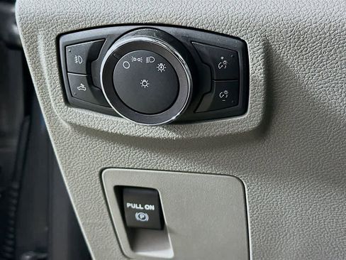 Used 2019 Ford F150 XLT image 25