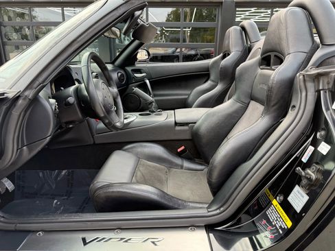 Used 2004 Dodge Viper SRT-10 image 18