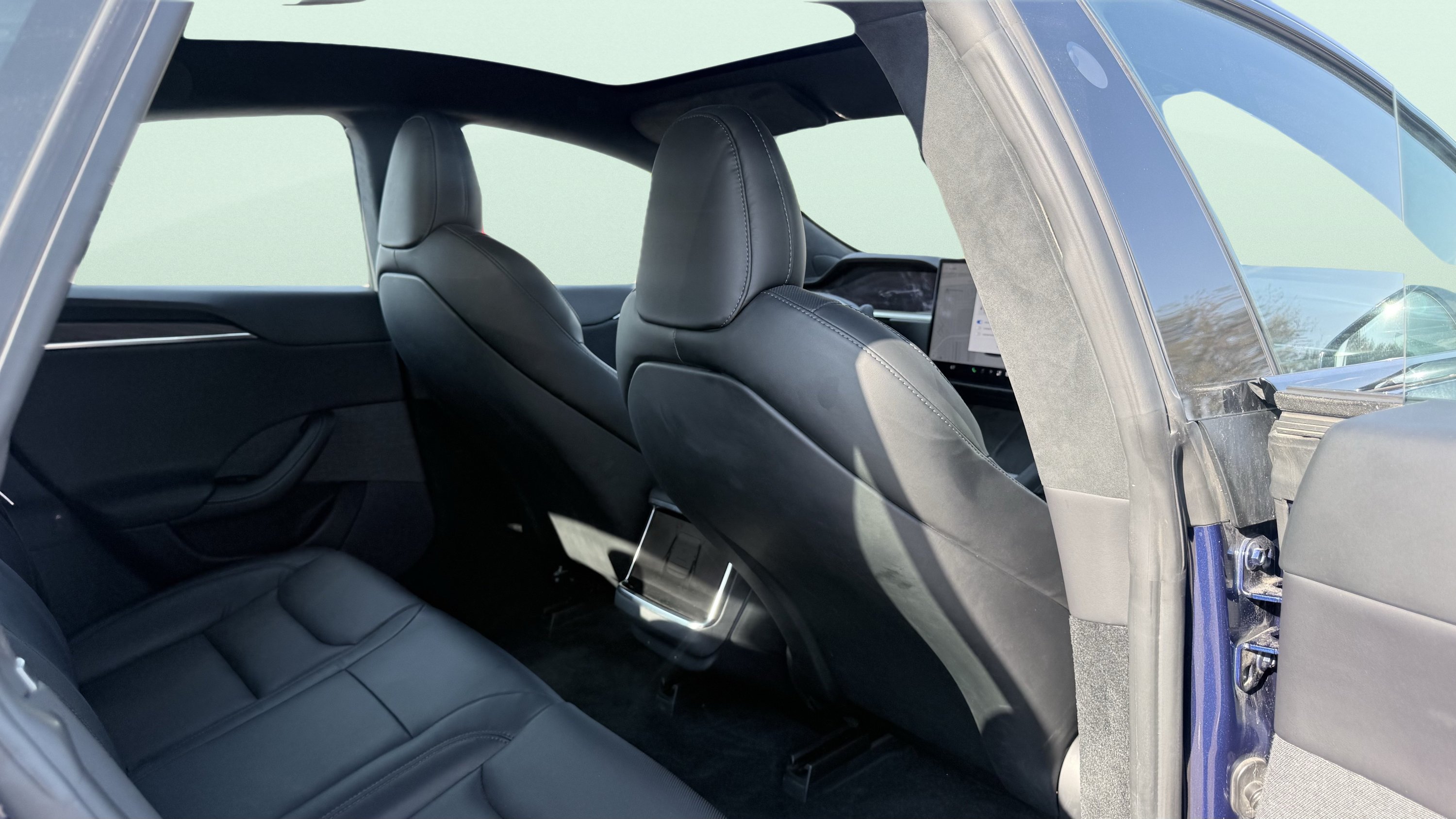 Used 2023 Tesla Model S AWD/4WD image 33