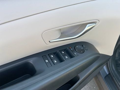 Used 2025 Hyundai Tucson SEL AWD/4WD image 10