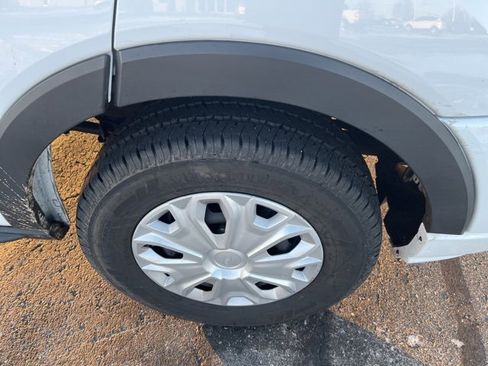 Used 2023 Ford Transit 350 XLT image 6