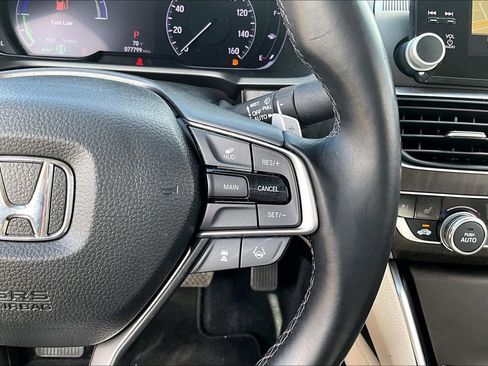 Used 2020 Honda Accord Touring image 12