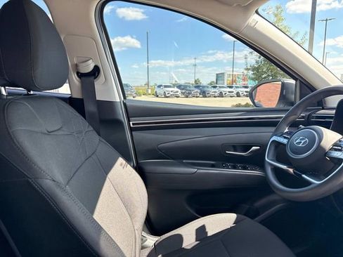 Used 2023 Hyundai Tucson SE image 15